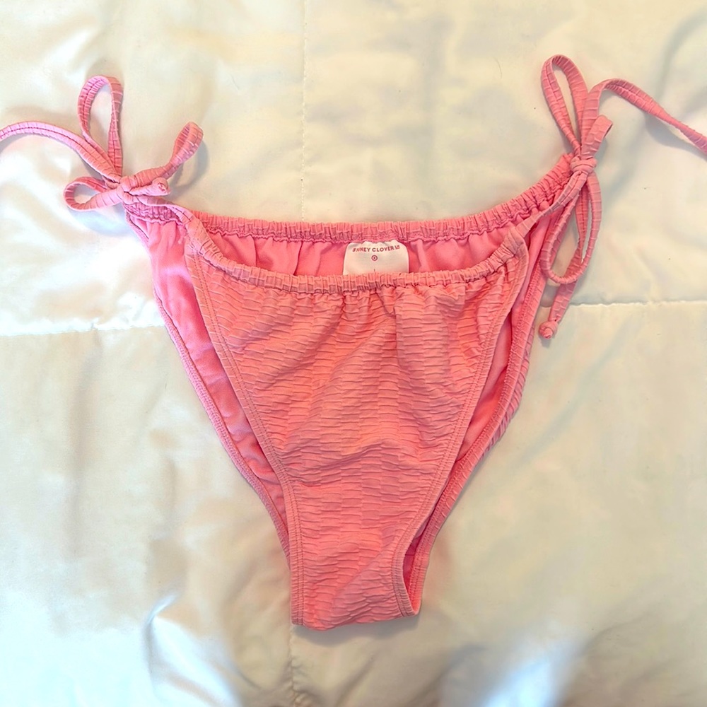 Bikini bottoms